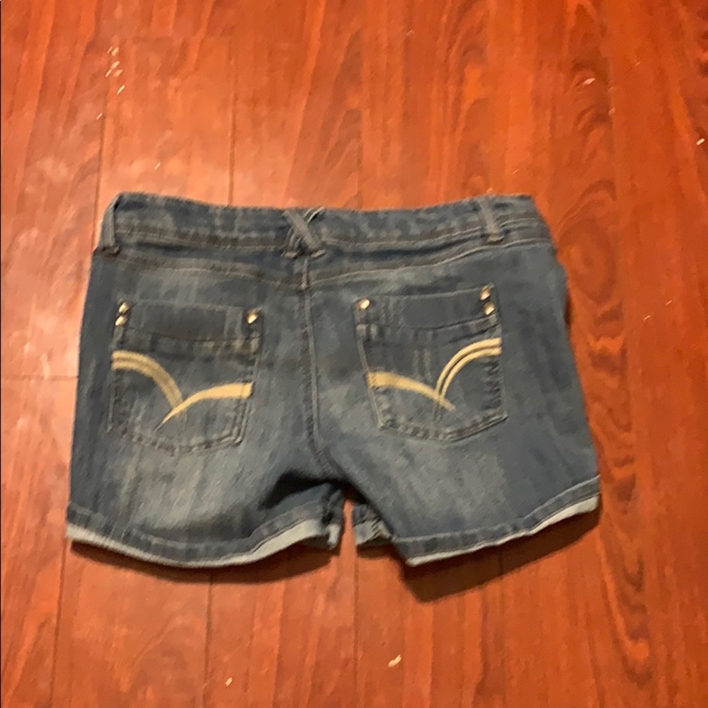 Shorts - Picture 2 of 2